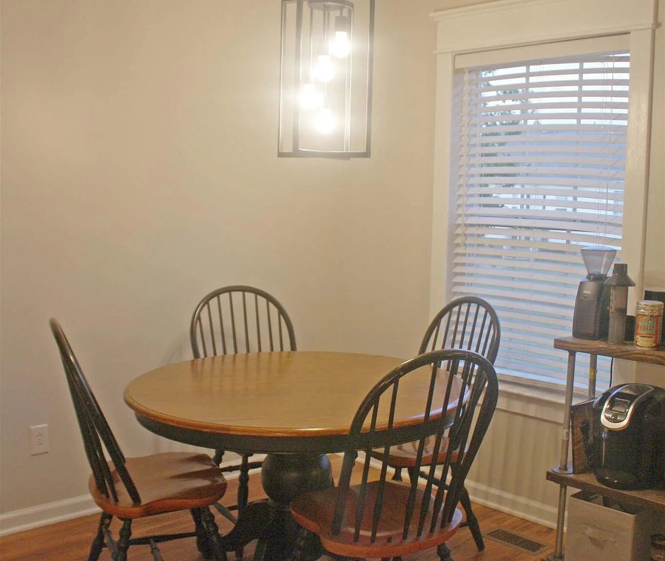 2432 Plymouth Ct, photo 5