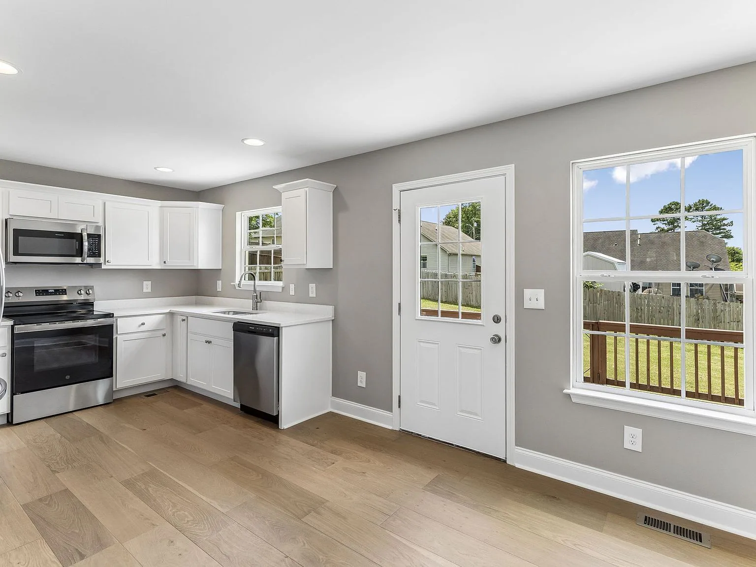 308 Marymont Ln, photo 5
