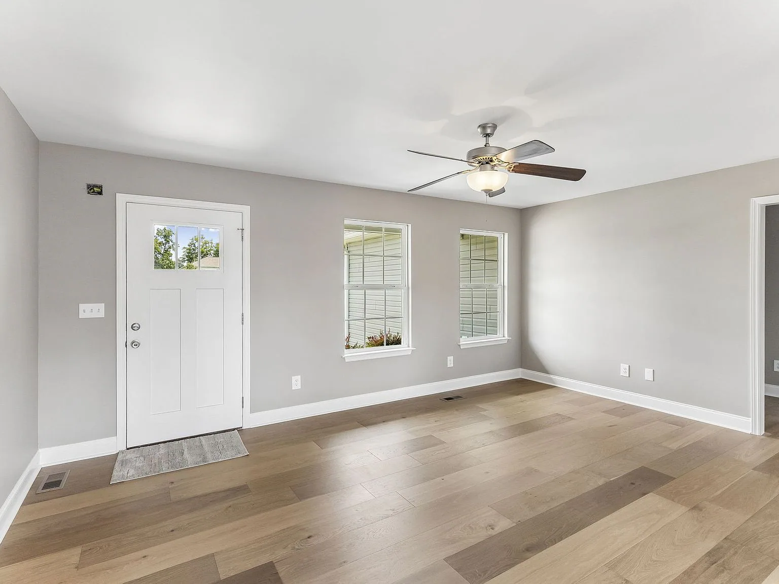 308 Marymont Ln, photo 8