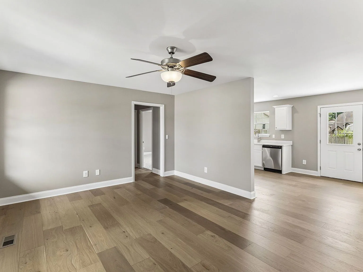 308 Marymont Ln, photo 9