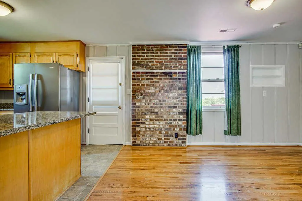 2107 Wedgewood Dr, photo 8