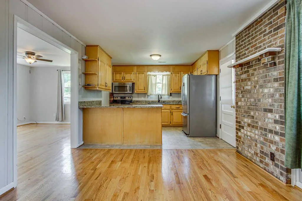2107 Wedgewood Dr, photo 9