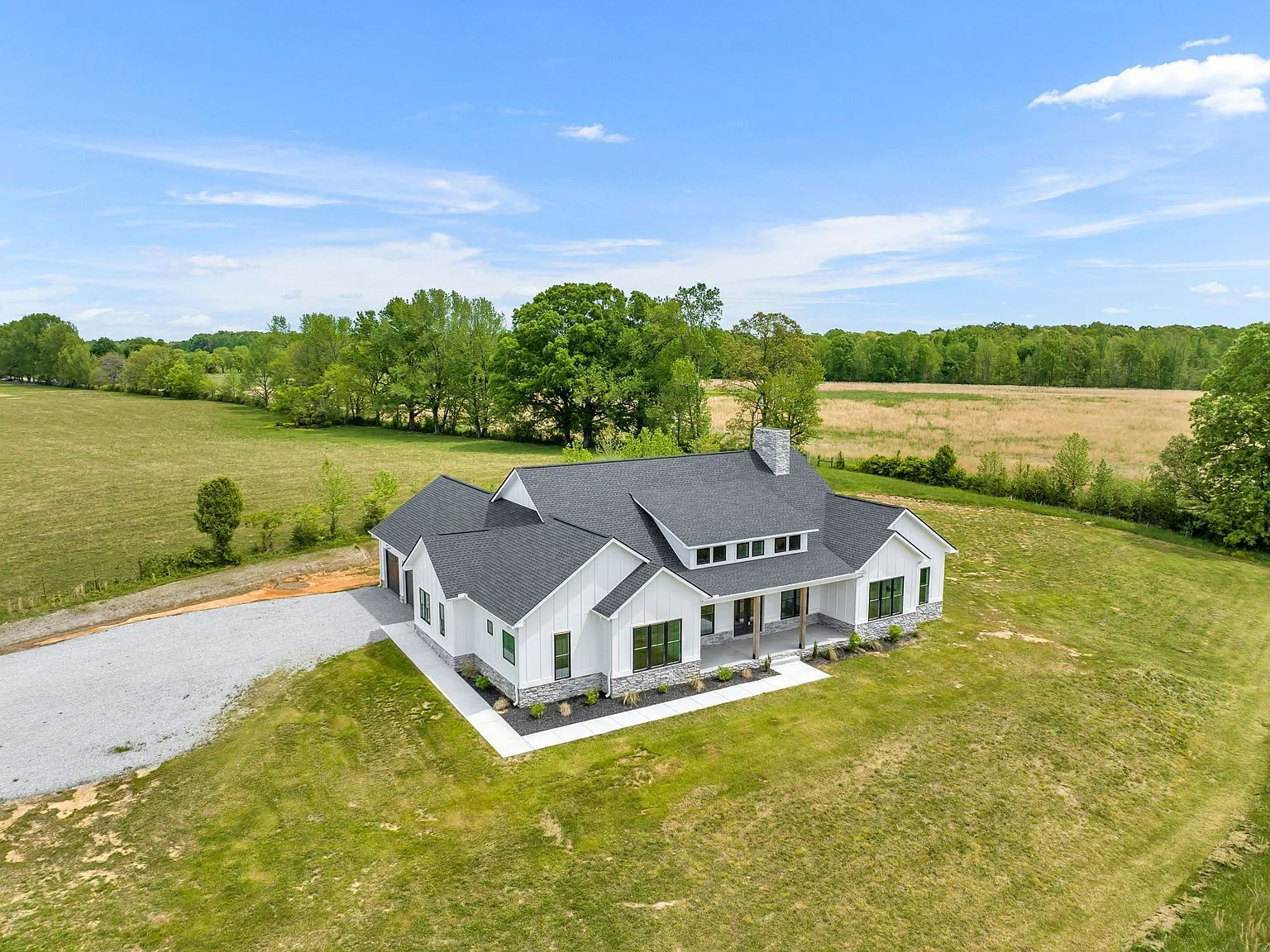 184 Emma St, Hohenwald