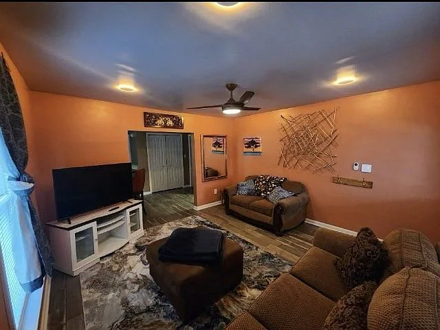 426 Park St, photo 5