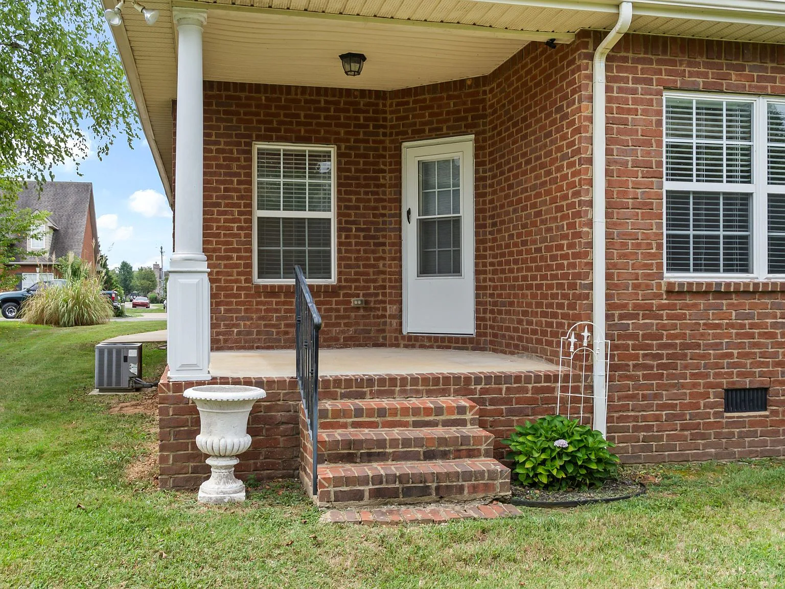 1336 Sam Houston Ave, photo 4