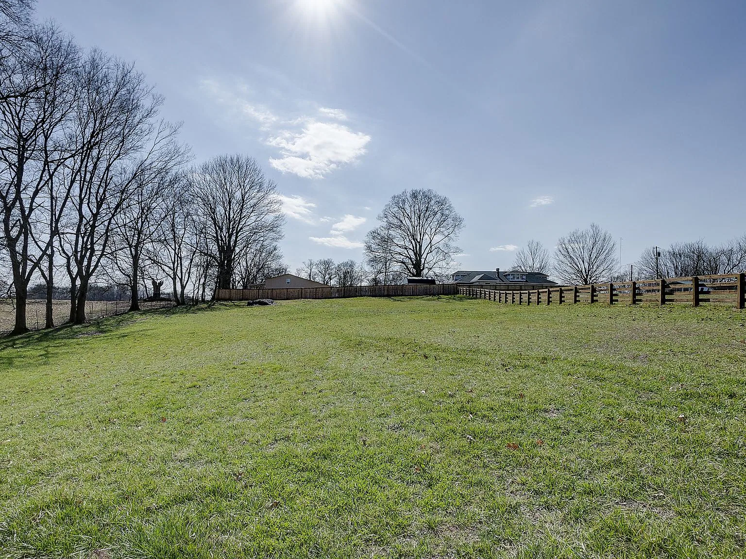 1058 Mapleash Ave, photo 4