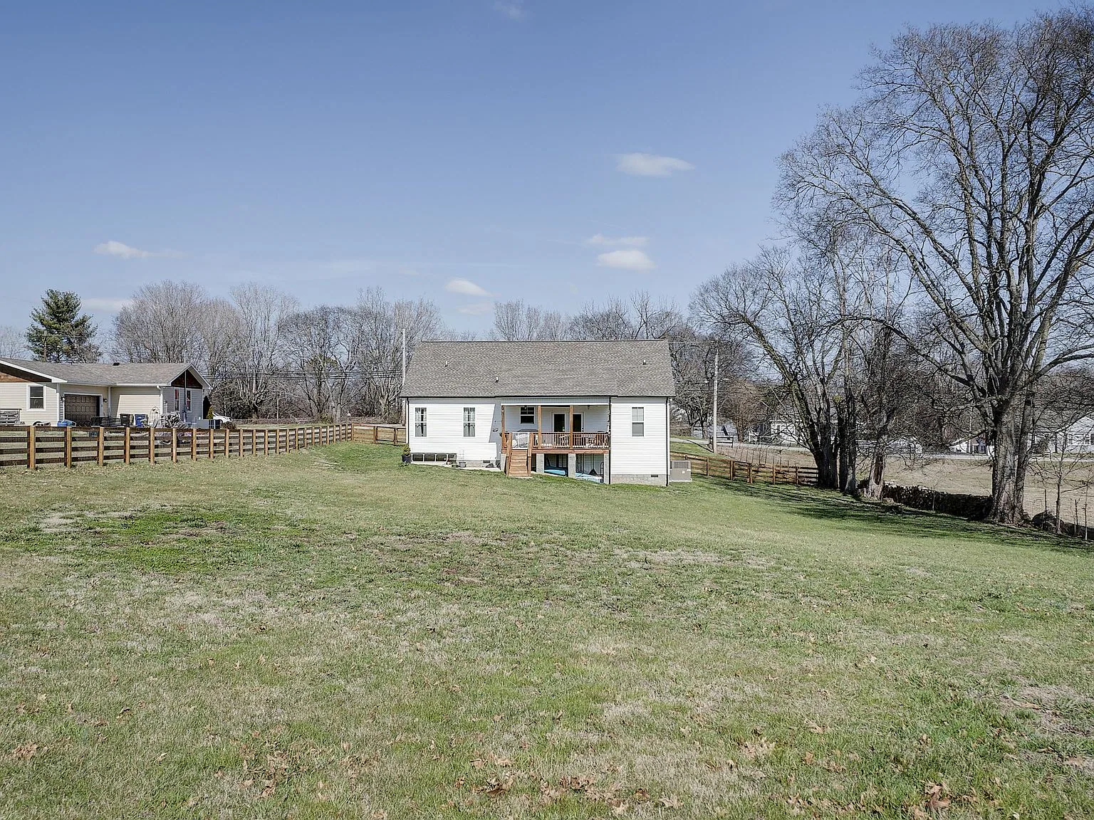 1058 Mapleash Ave, photo 7