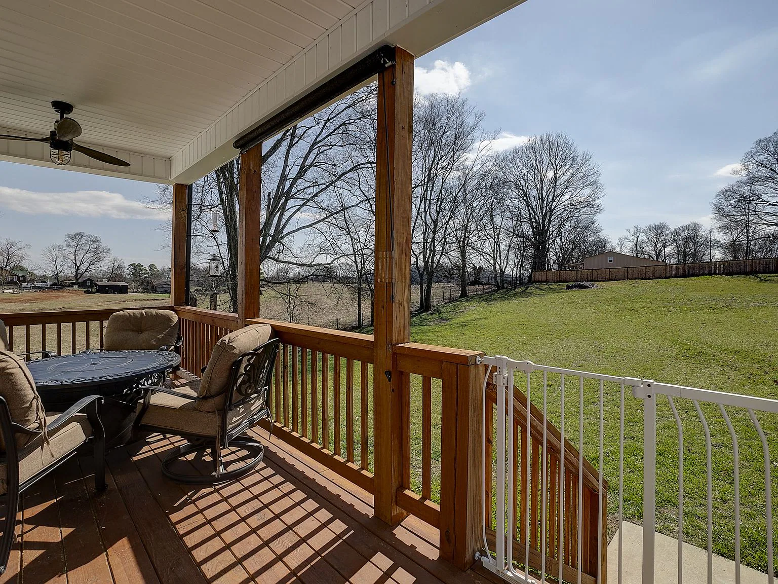 1058 Mapleash Ave, photo 9